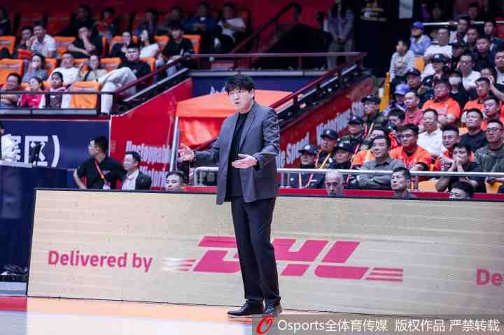 媒体人：邱彪发言有点想离开意思 第二个下课主帅差不多要出现了
